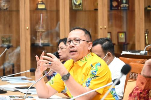 Komisi X Kawal Kepastian Status 172 Ribu Guru Non-ASN