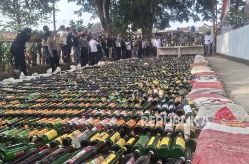 Ini Penampakan Miras, OKT, Narkotika hingga Knalpot Brong yang Dimusnahkan Polres Cimahi