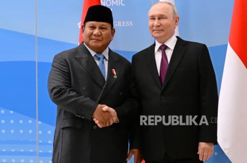 Prabowo Minta Maaf ke Putin tak Hadir pada Hari Nasional Rusia karena Urusan dalam Negeri