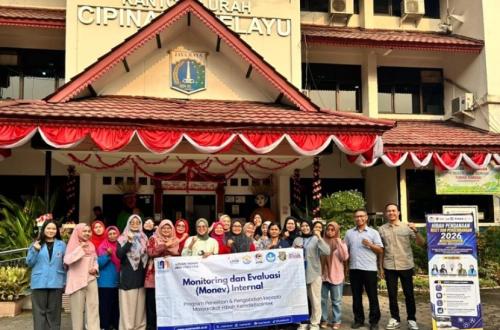 University project brings digital tools to a community women’s group in Jakarta