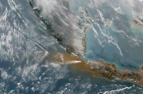 Mengapa Dentuman Anak Krakatau Kencang di Jabar tapi Sunyi di Banten?