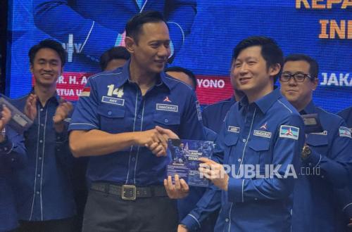Investor Pasar Modal Andry Hakim hingga Seiya Kawakami Resmi Gabung Demokrat