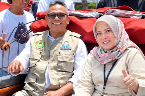 Tina Wiryawati Pastikan Bantuan Becak Listrik untuk Pengayuh Lansia di Banjar Berjalan Baik