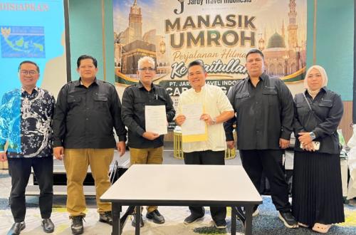 Travel Umrah dan Keuangan Syariah Bangun Konektivitas Layanan