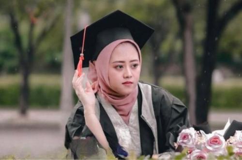 Tips Bangun Karier Sejak Kuliah dari Alumni Cyber University