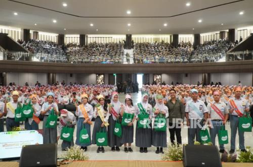 6.120 Mahasiswa Baru Diorong Jadi Penggerak Pelestarian Lingkungan