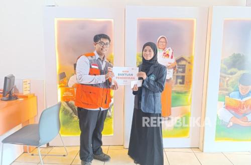Dukung Pendidikan Tinggi, Rumah Zakat Salurkan Beasiswa untuk 15 Mahasiswa Yatim Dhuafa