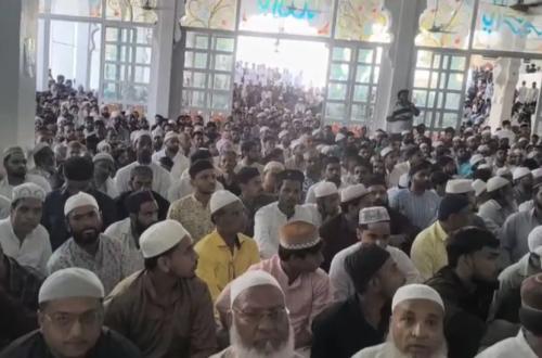 Ribuan Muslim India Bertahan di Masjid Shahi Ujjain yang Hendak Dibongkar