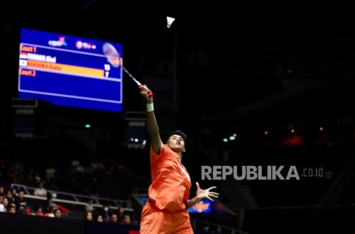 Usai Singkirkan Shi Yu Qi, Alwi Farhan Bekuk Naraoka untuk Lolos ke Semifinal Singapore Open