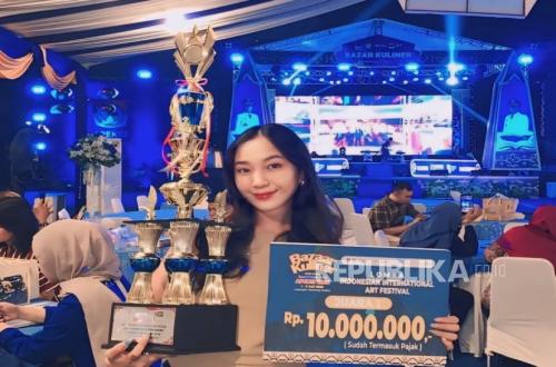 Mahasiswi UBSI Kampus Pontianak Juara 1 Tari Tradisional di Ajang Internasional