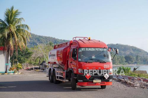 Penjaga Denyut Energi NTT Tetap Melayani di Tengah Pemulihan Pascagempa