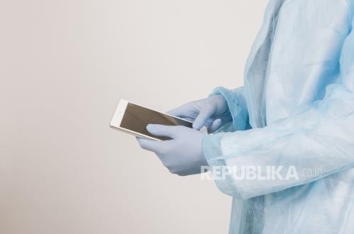 Prof Tjandra Ingatkan Dokter Perlu Punya Empati dan Einfühlung, Apa Itu?