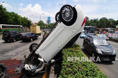 Kronologi Kecelakaan di Tol Cipali Subang yang Tewaskan 3 Orang