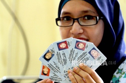 DPRD Heran 1,2 Juta NIK Warga Jateng Bisa Dibobol Teknisi HP