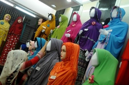 Kedudukan Kaum Wanita Sebelum Dan Sesudah Islam Hadir