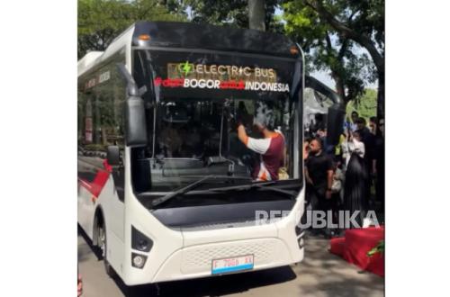 Pemkab Bogor Uji Coba Layanan Bus Listrik Gratis Selama Tiga Bulan