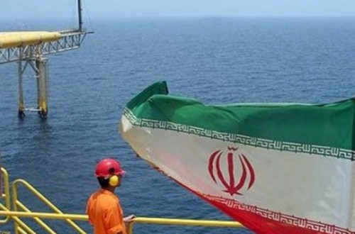 AS Kehilangan Akal Taklukkan Teheran, Beraninya Ancam Sita Kapal Tanker Iran