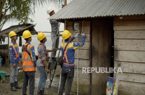 Alokasikan Anggaran Rp10,3 Triliun, Pemerintah Percepat Program Listrik Desa