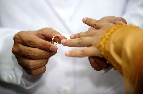 Suami Istri di Dunia, Apakah akan Kembali Berkumpul Kelak di Akhirat?