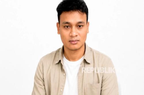 Anak Tukang Becak Kini CEO AI, Alumni UNM Buktikan Mimpi Bisa Kalahkan Keterbatasan