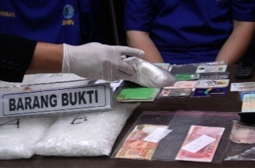 Polda Jateng Bekuk Warga Aceh Pengedar Ribuan Obat Hexymer dan Trihex di Pekalongan