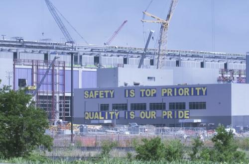 Pengembangan Industri Semikonduktor Indonesia: Strategi Bertahap Menuju Kemandirian Teknologi