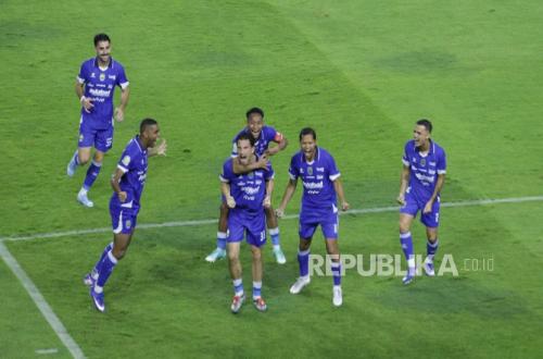 Persib Waspadai Kebangkitan Persita di GBLA Malam Ini