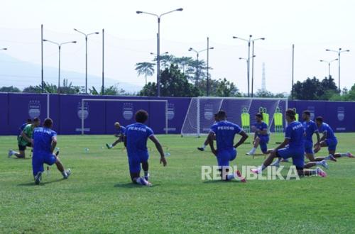 Tanpa Tujuh Pemain Timnas, Persib Siap Hadapi Arema di Piala Presiden Elite 2026