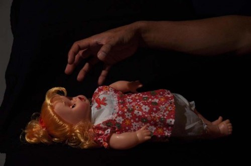 Ayah Bejat Setubuhi Dua Putri Kembarnya, Alasannya Bikin Geleng Kepala