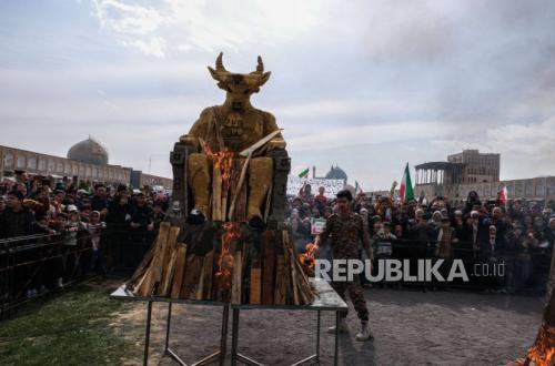 Dibakarnya Patung Ba'al Raksasa di Iran dan Misteri Ritual Satanisme Epstein