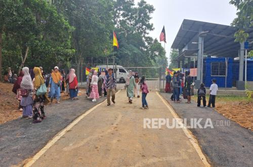 Pos Lintas Batas RI-Malaysia di Temajuk Kembali Diaktifkan, Warga Antusias