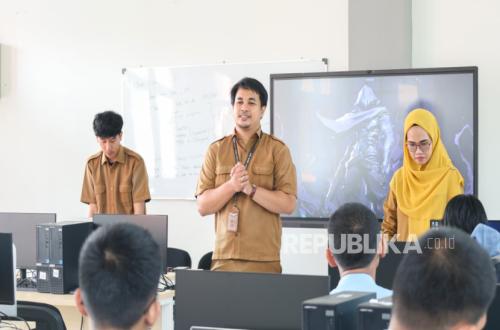 Program Expert Goes to School Jadikan Siswa SMKN 6 Tangsel Siap Hadapi Dunia Digital