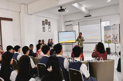 Jurang Literasi dan Inklusi Keuangan Masih Menganga, Pelajar di Jambi Diedukasi Sejak Dini