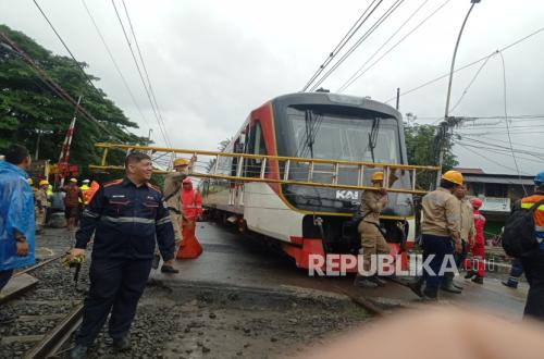 Kronologi Kereta Api Bandara Tabrak Kontainer Pengangkut 'UFO' Menurut Keterangan Saksi