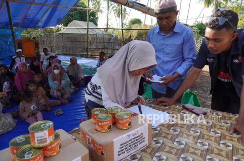 Tinggalkan Pekerjaan, Relawan Muhammadiyah Layani Penyintas Tiga Pekan