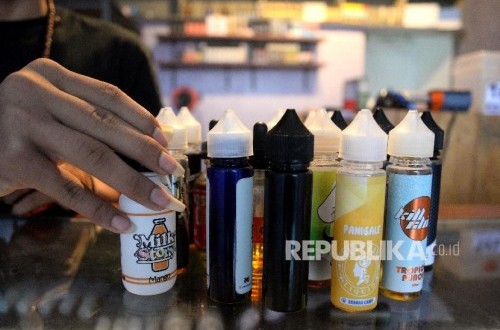Dokter Paru: Vape Sama Bahayanya dengan Rokok Tembakau | Republika Online