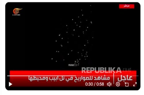 Rudal Klaster Iran Bikin Kekacauan di Tel Aviv: Dua Orang Tewas, Bangunan Runtuh, Listrik Padam