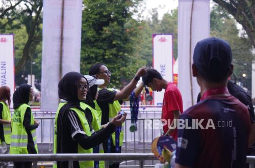 Ribuan Pelari Ramaikan Run For Humanity di Bandung