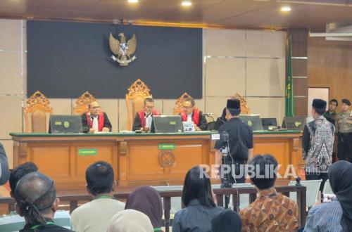 Hakim Minta Barang Bukti Istri Ono Dikembalikan