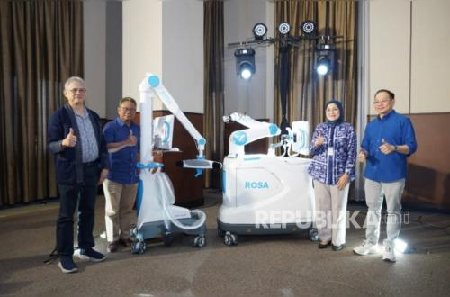Bukan Gantikan Dokter, ROSA Hadir Sebagai Asisten Pintar Bedah Lutut Modern