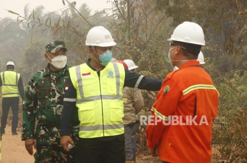 ANTAM Perkuat Penanganan Karhutla di Mempawah, Direktur Utama Turun Langsung Tinjau Penanganan