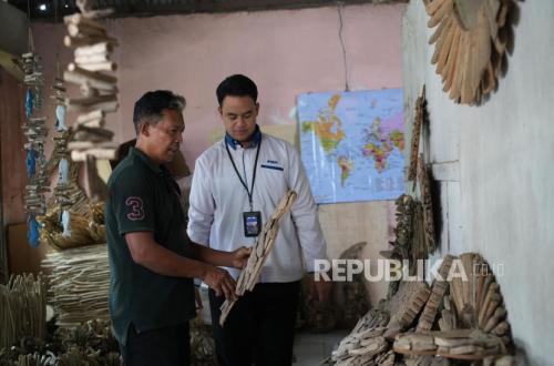 Limbah Kayu Pantai Disulap Jadi Kerajinan Bernilai Ekspor oleh Wayan, Nasabah PNM ULaMM Denpasar