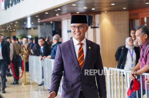 Wakil Ketua Komisi I DPR Bicara Polemik Larangan Hijab di Unhan