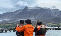 Erupsi Gunung Raung, AirAsia dan Batik Air Batalkan Sejumlah Penerbangan