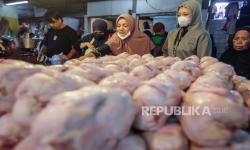 Harga Daging Ayam dan Telur di Pasar Boyolali Masih Tinggi