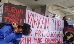 Unjuk Rasa Tuntut Pembayaran THR di Yogyakarta