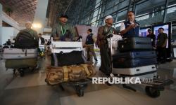 In Picture: Dievakuasi dari Yaman, 10 WNI Tiba di Tanah Air