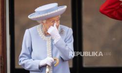 Ratu Elizabeth II Hadir di Upacara Skotlandia