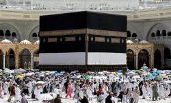 Jamaah haji dari berbagai negara melaksanakan Tawaf Wada mengelilingi Kabah, Masjidil Haram, Makkah, Arab Saudi, Selasa (9/6/2026). Pelaksanaan tawaf perpisahan tersebut menjadi penutup seluruh rangkaian ibadah haji sebelum para jamaah meninggalkan Makkah menuju ke negara asal. 