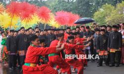 In Picture: Keseruan Festival Ondel-Ondel dan Palang Pintu Khas Betawi